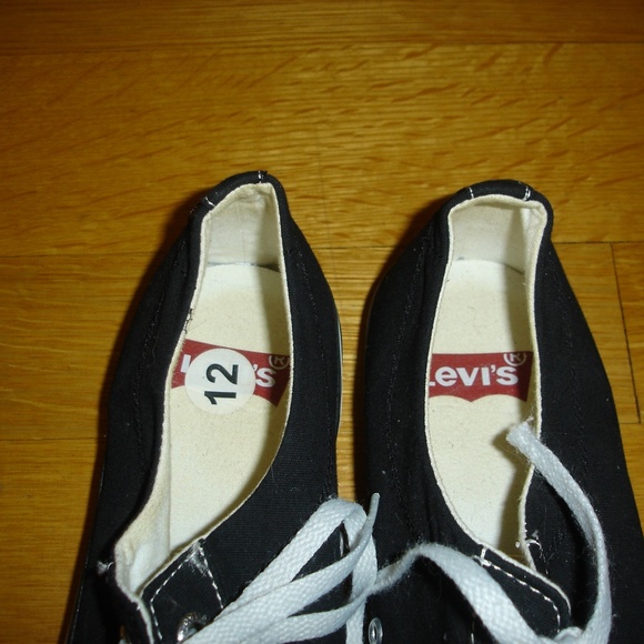 LEVI'S Size 12 Men's Black Denim Canvas Low Tops - Picture 8 of 8